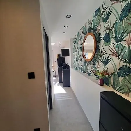 Cap'nomad Cote Port - Terrasse - Piscine - Parking Apartment