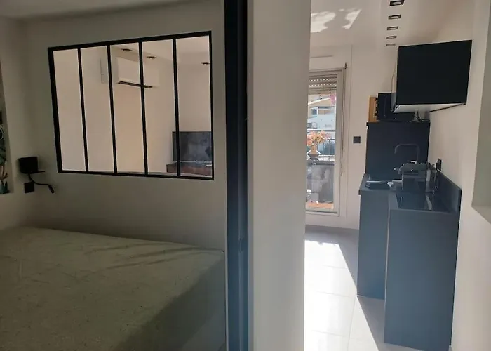 Cap'nomad Cote Port - Terrasse - Piscine - Parking * 아그